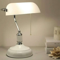 European & American Style Metal Lampbody with Glass Shade Retro Table Lamp