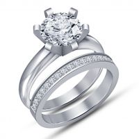 Ladies Round Diamond Engagement Wedding Band
