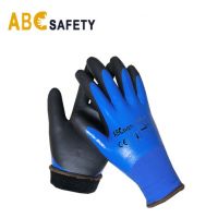 Nitrile Undercoating With Foamed Palm Coating