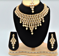 Ethnic Designer Kundan Earring Set With