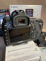 BRAND NEW Canon EOS 5D Mark