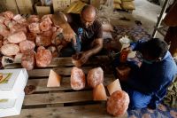 AuraSalt - Natural Himalayan Pink Salt Lamp