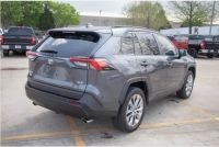 FIRST OWNER TOYOTAA RAV4 XLE SUV