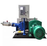 Low-temperature plunger pump