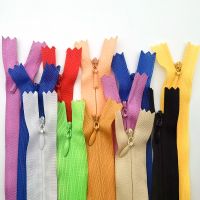 Colorful Invisible Nylon Zipper With Water