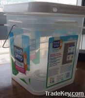 2.1 gal plastic bucket