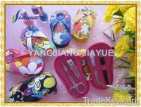 4pcs manicure set in flower flip flop pouch