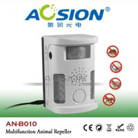 Multifunctional ultrasonic cat dog animal repeller