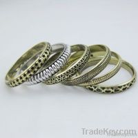 Fashionable Metal Gold Plating Bangles