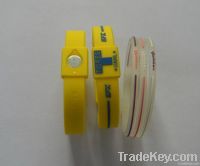 Custom Silicone Wristbands. Silicone Bracelet With