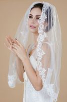 One-tier White / Ivory Fingertip Veil