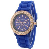 2014The new arrivall !!! Wholesale super durable fashion Geneva watch witn jewel 